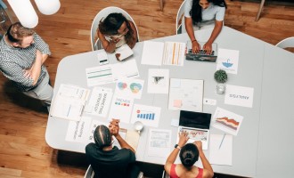 Cum te ajută advertorialele SEO hibride să crești vizibilitatea brandului inclusiv in era AI