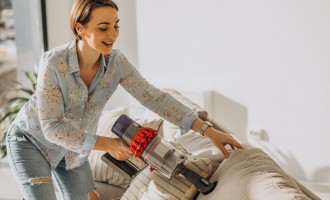 Canapeaua ta are nevoie de o curățare profesională? Iată soluția rapidă pentru locuințele din București
