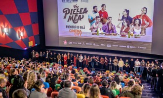 Peste 1400 de spectatori entuziaști la premiera de gală a comediei ÎN PIELEA MEA, cu: George Tănase, Ioana State, Vlad Gherman, Oana Gherman, Sergiu Costache, Azaleea Necula, Alexandra Răduță, Gabriel Vatavu, Ioana Ginghină, Daria Jane, Mihai Găinușă