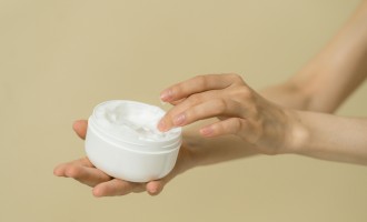 Ce aplici pe piele pentru a susține regenerarea rapidă