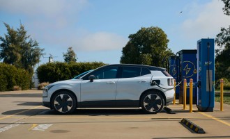 Cum să alegi corect polița CASCO pentru mașini electrice și hibride în 2026? Ghid practic pentru proprietari