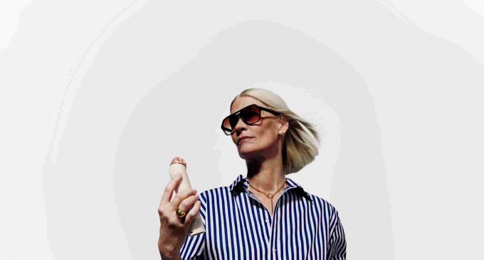 Dyson lansează Dyson HushJet™ Mini Cool: ventilatorul portabil care combină fluxul de aer puternic cu designul elegant