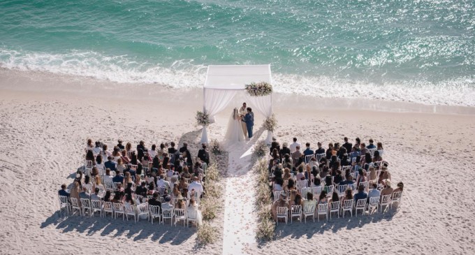 Nuntă pe plajă fără stres: cum arată organizarea când nu complici singur lucrurile