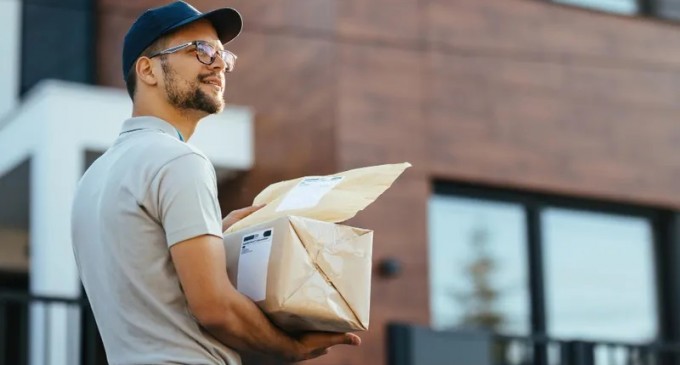 ARMO demontează miturile despre coletele din afara UE: 80 de milioane de livrări în 2025 și controverse privind taxele