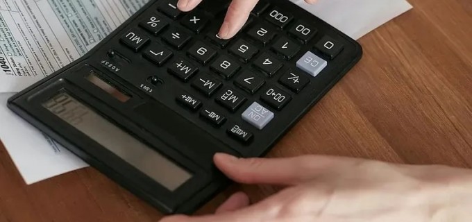 Guvernul s-a împrumutat cu peste 1,9 miliarde lei de la români luna aceasta. Cea mai mare valoare din 2026!