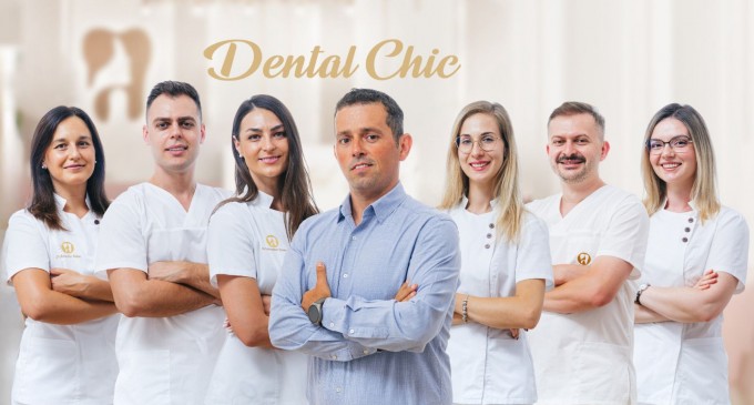 Ce face o clinică stomatologică să devină destinație pentru cazuri complexe de implantologie în Cluj-Napoca