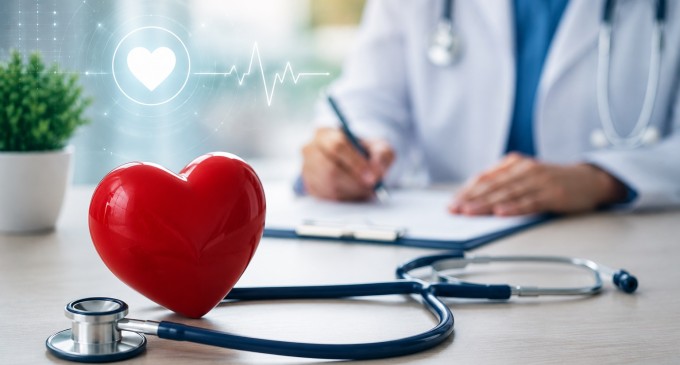 Cu aproape 60% din decesele din România cauzate de bolile cardiovasculare, rapiditatea diagnosticului în urgențe devine o prioritate națională