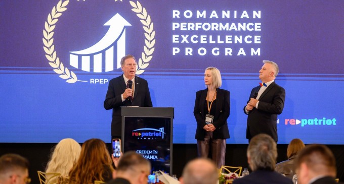 România pierde 12 locuri la competitivitate. O nouă serie RPEP pentru liderii care schimbă organizații