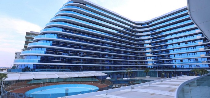 Ce oferă complexul White Titanic celor care caută cazare în Mamaia Nord?