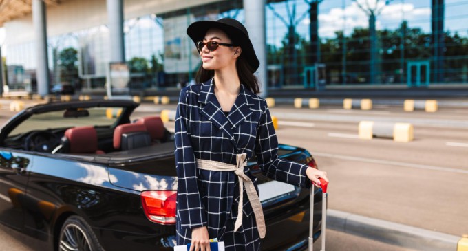 Care sunt avantajele preluării unei mașini închiriate direct din aeroport?