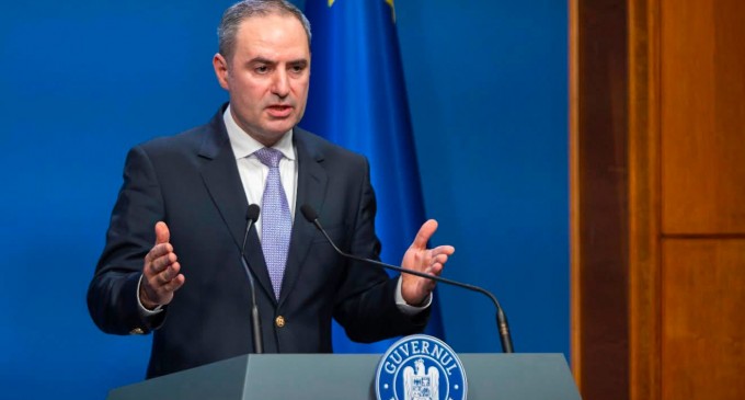 România evită să fie retrogradată în „JUNK”. Rolul decisiv al lui Alexandru Nazare, în trecerea unui nou test important