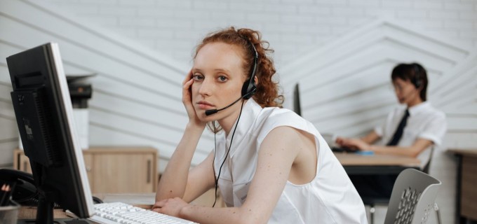Creatina pentru concentrare la birou: când brain fog-ul vine după o noapte proastă