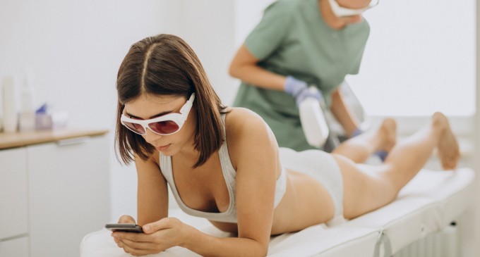Epilare cu laser Elysion Pro: funcționează pe piele bronzată sau pe păr blond și subțire?