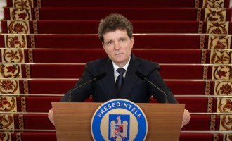 Cum a transformat Nicușor Dan o notă de trecere într-un mesaj de stabilitate