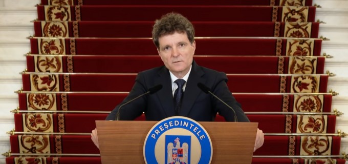 Cum a transformat Nicușor Dan o notă de trecere într-un mesaj de stabilitate
