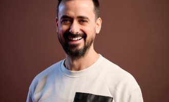 LumeaMuzicii.ro a publicat un interviu realizat de Alina Palade cu OLiX de la Kiss FM