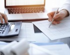 Vânzare pe marketplace sau pe site propriu: comisioane, control și costuri
