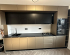 Bucătărie Personalizată: Ghidul Complet pentru un Design Practic și Elegant