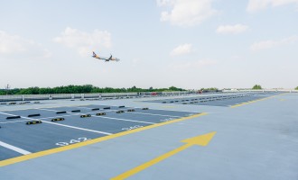 Frâna de mână trasă sau nu? Ce faci când lași mașina pentru mai multe săptămâni?