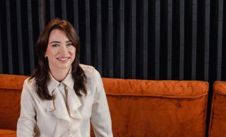 Cine este Raluca Danifeld Avram? Un parcurs construit între marketing, strategie și proiecte internaționale