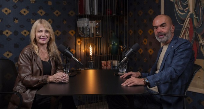 Nadia Comăneci, la podcastul „Pe Drept Cuvânt”: „Tabela nu putea afișa nota 10. Toată lumea credea că e imposibil.”
