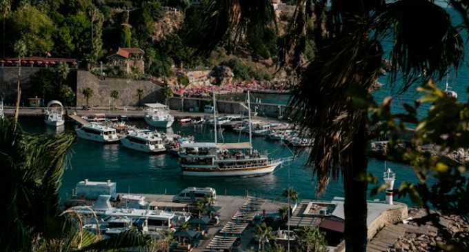 Ce excursii poți face din Antalya dacă vrei să ieși pentru o zi din resort