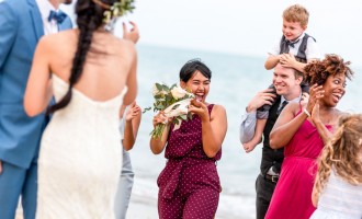 Cum să te îmbraci la o nuntă ca invitat: ce este potrivit și ce este prea mult