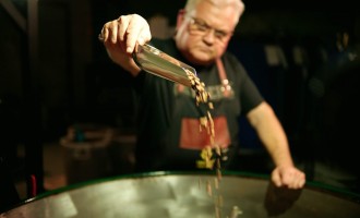 Cum alegi boabele de cafea potrivite pentru aparatul tău de acasă