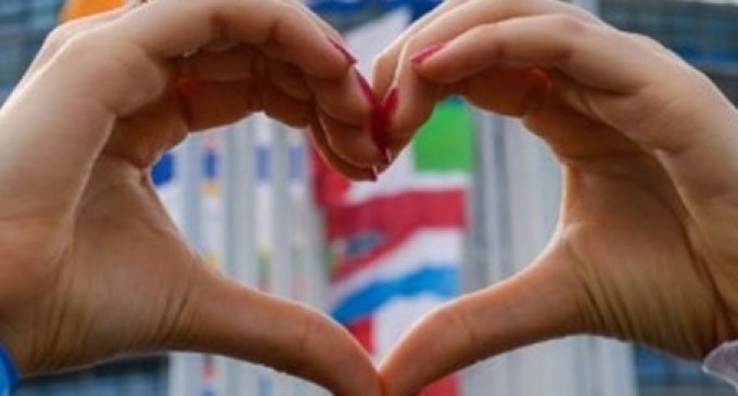 Comunităţi locale. Acţiuni necesare- Tinerii     Partea a Treia