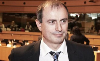 INCREDIBIL! Achim Irimescu a declarat că a folosit doar -„o metaforă” atunci când a spus că au ieșit bani din țară „cu camionul!”