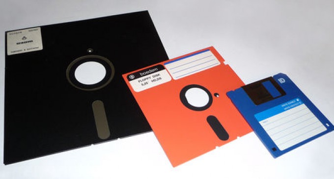 Statele Unite stochează informaţii încă pe „arhaicele” dischete