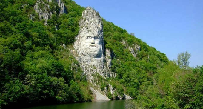 Singura șansă a României, singura salvare!!!