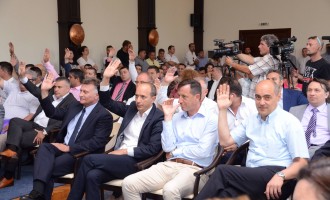 Aspecte ale unei ședințe mai tensionate de Consiliu Local Municipal al Constanței