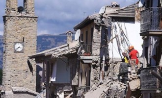 Trei cutremure puternice au zguduit centrul Italiei