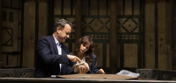 Cronica filmului Inferno cu Tom Hanks, din seria best sellelor lui Dan Brown