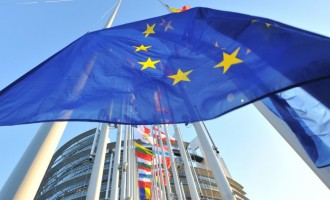 Comisia Europeană condamnă guvernarea PSD-ALDE considerând că OUG 13 a generat riscuri asupra eforturilor anticorupţiei