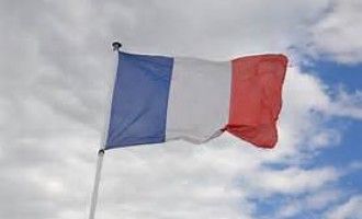 O analiză sumară comparativă între candidații Franței la fotoliul prezidențial- Emmanuel Macron și Marine Le Pen