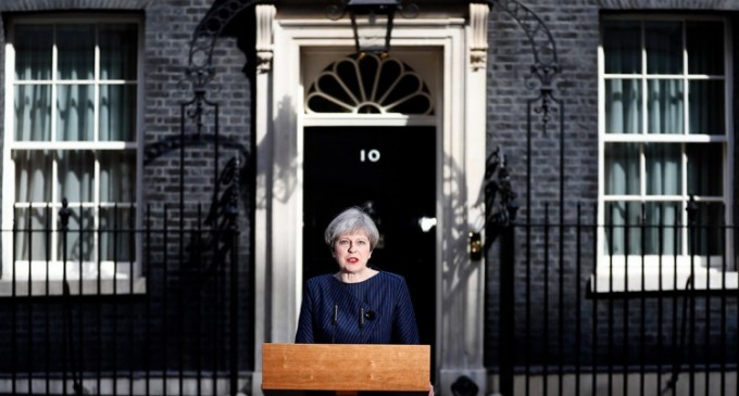 VIDEO! Theresa May doreşte convocarea de alegeri anticipate în Regatul Unit al Marii Britanii