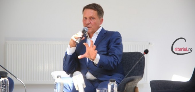 O premieră pe piața de carte educațională din România între o editură românească și Klett Gruppe