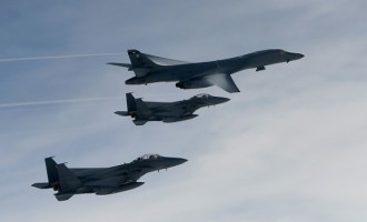 ACTUAL!Bombardierele SUA au survolat spaţiul aerian din apropierea Coreei de Nord, într-o demonstraţie de forţă