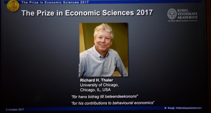 Premiul Nobel pentru economie pe 2017 a fost acordat savantului Richard Thaler, teoretician în domeniul finanțelor comportamentale