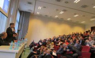 Agramatul mediu academic al României