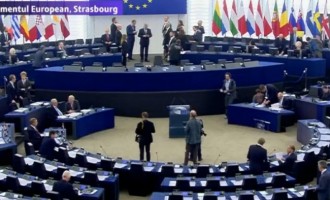 INCREDIBIL!Parlamentul European e făcut complice al „statului paralel”