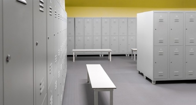 Top 3 vestiare metalice cu picioare, de la OfficeClass