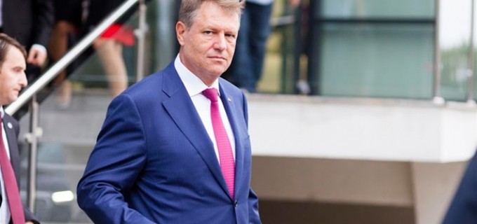 Președintele României Klaus Iohannis a discriminat „nişte penali” şi a fost amendat cu 2000 de RON de către CNCD