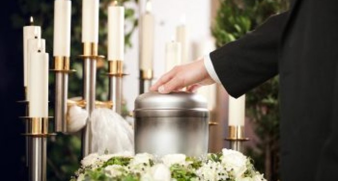 De ce unii prefera incinerarea in detrimentul inmormantarii