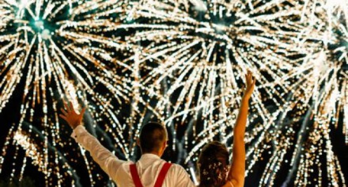 Descopera fascinatia focurilor de artificii profesionale!