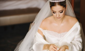 O amintire pentru o viață întreagă: importanța angajării unui fotograf bun în ziua nunții tale