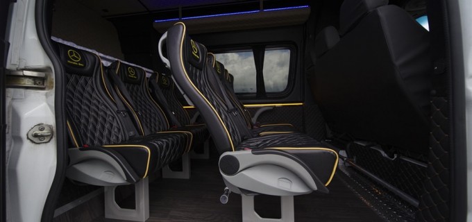 CDS-Express: Transport Sigur și Rapid pentru Persoane și Colete între România și Europa de Vest